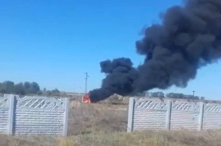 ОНОВЛЕНО: Окупанти з дрона атакували цвинтар на Херсонщині ОНОВЛЕНО: Окупанти з дрона атакували цвинтар на Херсонщині