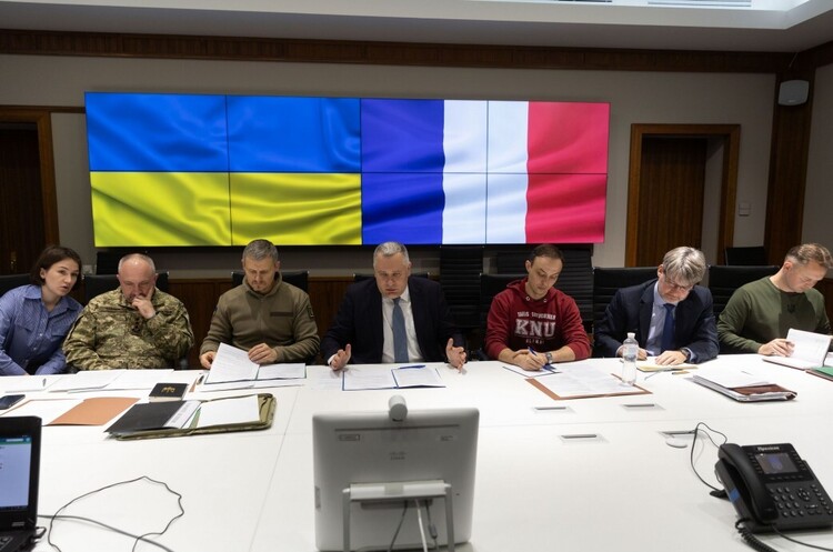фото Офіційний сайт Президента України Після США, Японії, Британії та Канади Україна почала переговори про гарантії безпеки з Францією