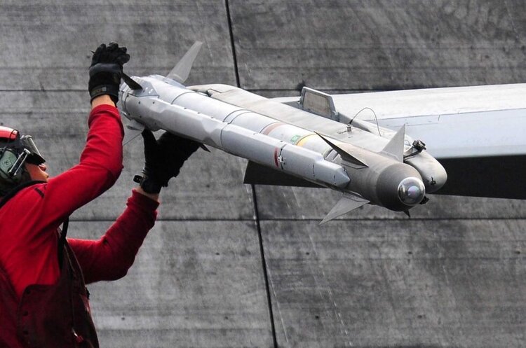 AIM-9 Україна переробила ракети AIM-9 Sidewinde для F-16 на ракети класу «земля – повітря» – FT