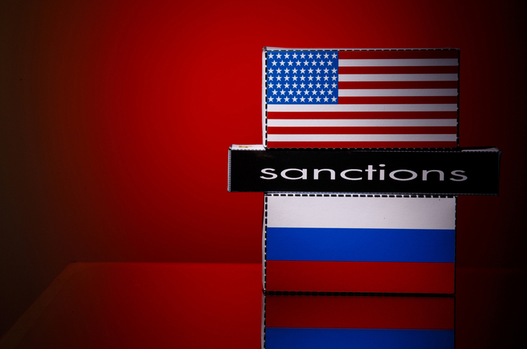 фото Shutterstock США розширили санкції проти росії, додавши в нього понад 30 фізосіб та майже 200 компаній