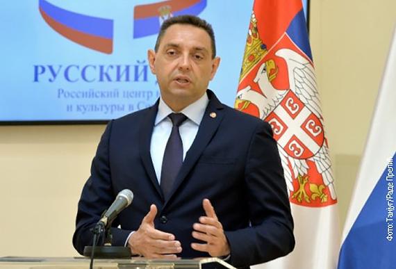 фото DR Глава спецслужби Сербії Вулін, який “дружить” з Кремлем, пішов у відставку