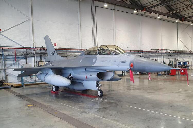 Нідерланди відправили 5 винищувачів F-16 до Румунії для навчання українських пілотів – міністерка оборони країни Нідерланди відправили 5 винищувачів F-16 до Румунії для навчання українських пілотів – міністерка оборони країни