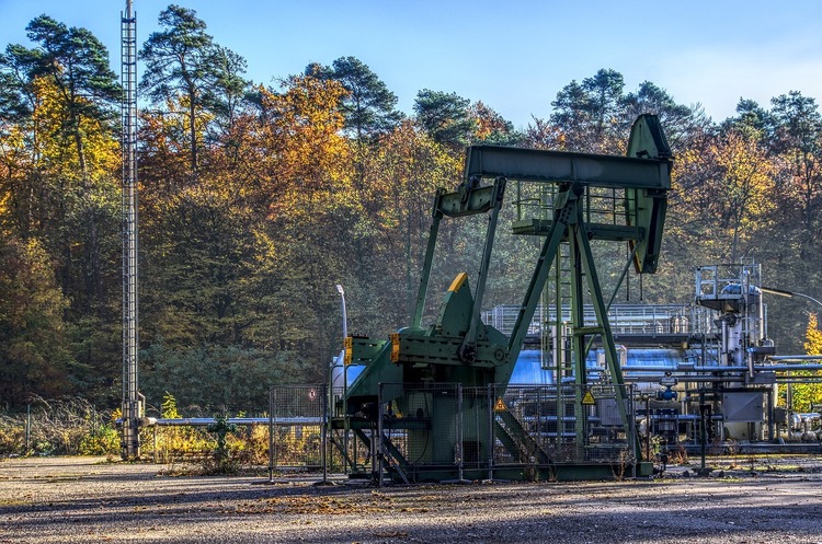 Фото: Рixabay Ф'ючерси на нафту WTI впали нижче $77