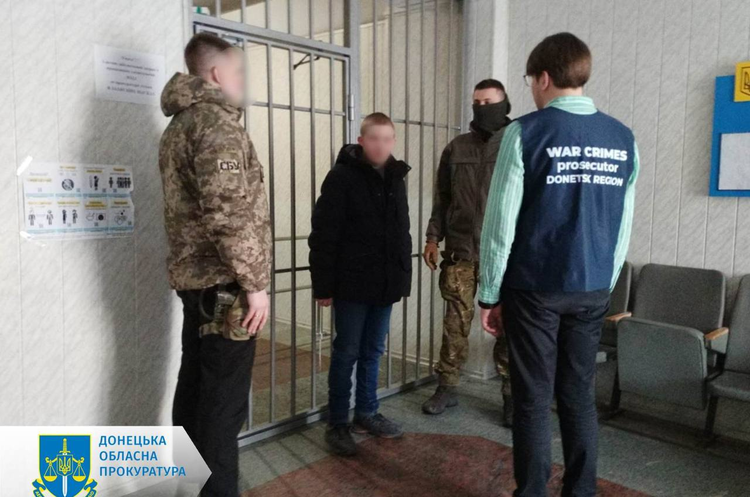 Суд призначив 8 років за ґратами двом навідникам з Донеччини Суд призначив 8 років за ґратами двом навідникам з Донеччини