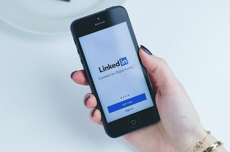  ز :    LinkedIn