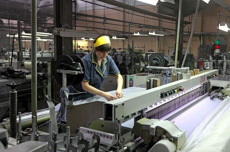 Підприємств, що працюють мінімум на 75% потужності, побільшало після трьох місяців спаду виробництва – дослідження Підприємств, що працюють мінімум на 75% потужності, побільшало після трьох місяців спаду виробництва – дослідження