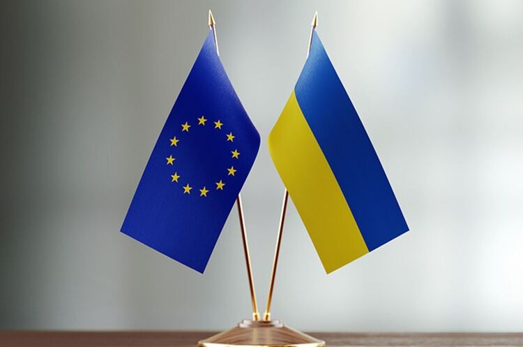 ЄС пропонує заборонити експорт верстатів, літієвих батарей та двигунів для дронів у рф – Bloomberg ЄС пропонує заборонити експорт верстатів, літієвих батарей та двигунів для дронів у рф – Bloomberg