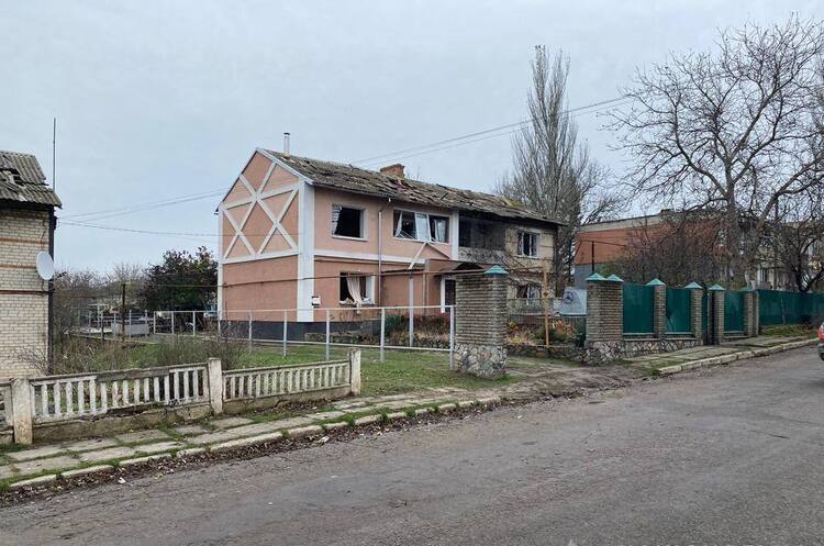Окупанти завдали трьох ракетних ударів по Запорізькій області Окупанти завдали трьох ракетних ударів по Запорізькій області
