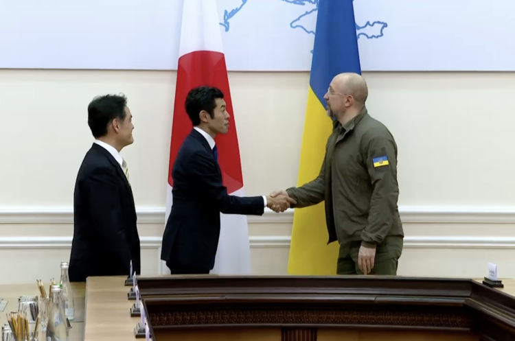 Японія планує надати Україні €160 млн для підтримки проєктів економічного відновлення – Шмигаль Японія планує надати Україні €160 млн для підтримки проєктів економічного відновлення – Шмигаль