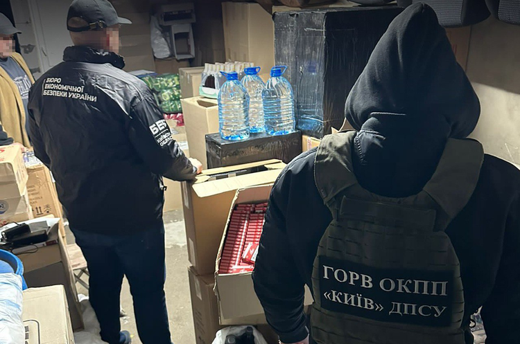 БЕБ викрило склад з контрафактними цигарками та алкоголем БЕБ викрило склад з контрафактними цигарками та алкоголем