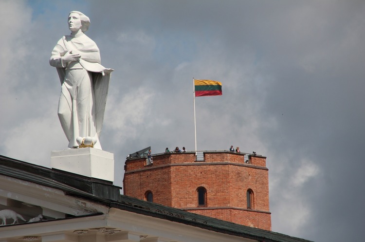 Литва передала Україні 1 млрд євро від початку повномасштабного вторгнення росії – Шмигаль Литва передала Україні 1 млрд євро від початку повномасштабного вторгнення росії – Шмигаль