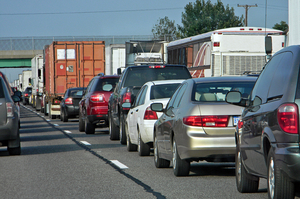 Кількість вантажівок у чергах на українсько-польському кордоні зросла до 11 000 автівок по обидва боки
