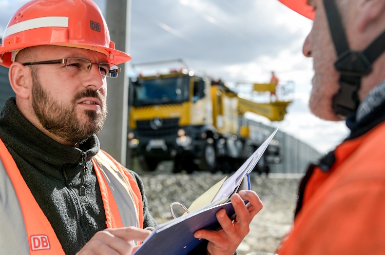 Челендж з Reactor Monitor: Deutsche Bahn шукає рішення з підтримки експлуатації та сервісного обслуговування залізниць Челендж з Reactor Monitor: Deutsche Bahn шукає рішення з підтримки експлуатації та сервісного обслуговування залізниць