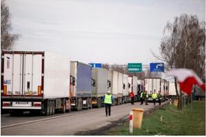 Єврокомісія може покарати Польщу через блокування кордону з Україною