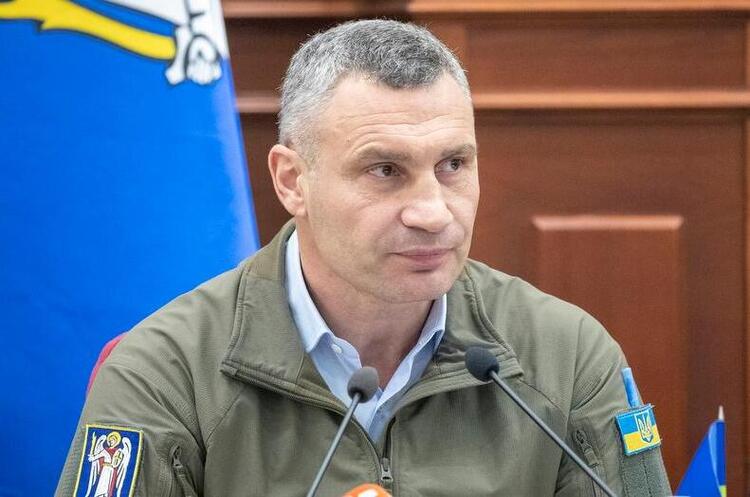 фото DR Кличко пообіцяв заохочувальні виплати в розмірі 30 тисяч грн тим киянам, які вступлять до лав ЗСУ