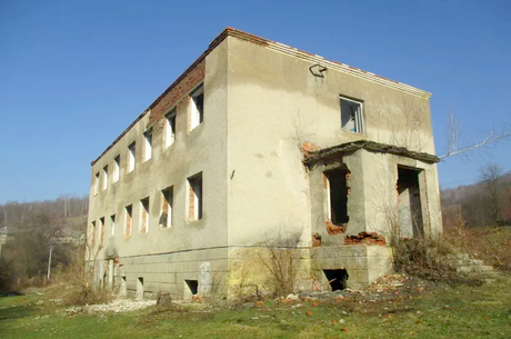 Двоповерхову будівлю під готель на Закарпатті продають на е-торгах Двоповерхову будівлю під готель на Закарпатті продають на е-торгах