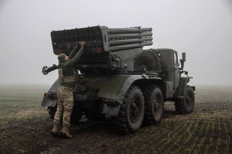 Оборонці знищили 7 танків, 15 ББМ та 26 артсистем ворога за минулу добу Оборонці знищили 7 танків, 15 ББМ та 26 артсистем ворога за минулу добу
