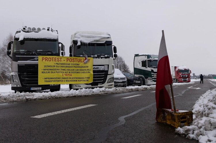 Посли країн Балтії висловили демарш Польщі через блокування українського кордону Посли країн Балтії висловили демарш Польщі через блокування українського кордону