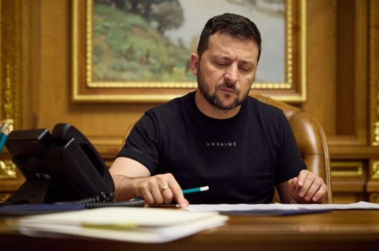 Зеленський підписав закон про додаткове оподаткування банків Зеленський підписав закон про додаткове оподаткування банків