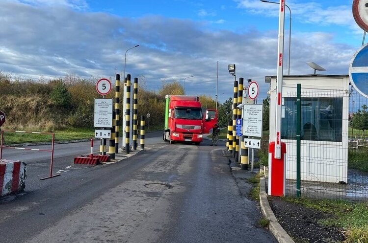 Словацькі перевізники продовжать блокування кордону на ПП «Вишнє Нємецьке – Ужгород» з 11 грудня – профспілка країни Словацькі перевізники продовжать блокування кордону на ПП «Вишнє Нємецьке – Ужгород» з 11 грудня – профспілка країни