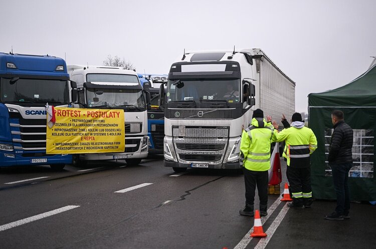 Ті ж плюс Угорщина: що можна протиставити розширенню блокади українського кордону Ті ж плюс Угорщина: що можна протиставити розширенню блокади українського кордону