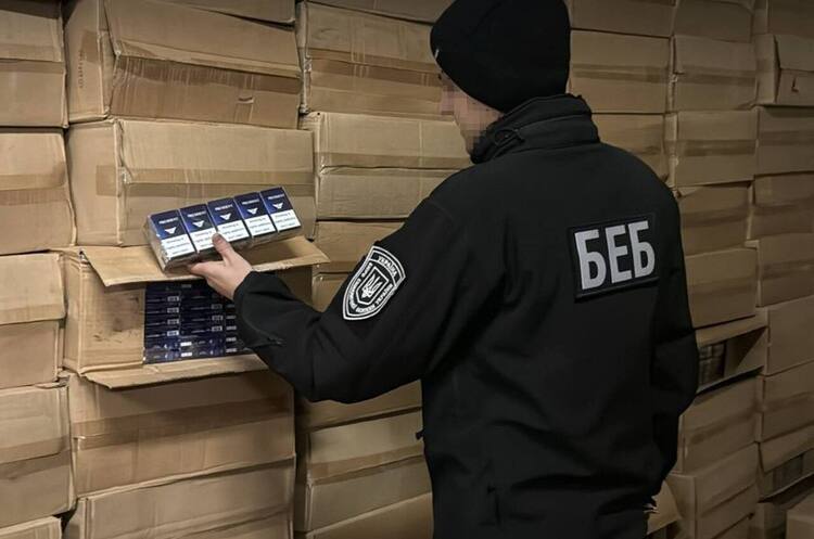 БЕБ викрило схему реалізації контрафактних сигарет на 103 млн грн БЕБ викрило схему реалізації контрафактних сигарет на 103 млн грн