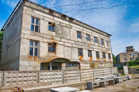 Триповерховий окремий будинок у Запоріжжі продають на аукціоні за 0,5 млн грн Триповерховий окремий будинок у Запоріжжі продають на аукціоні за 0,5 млн грн