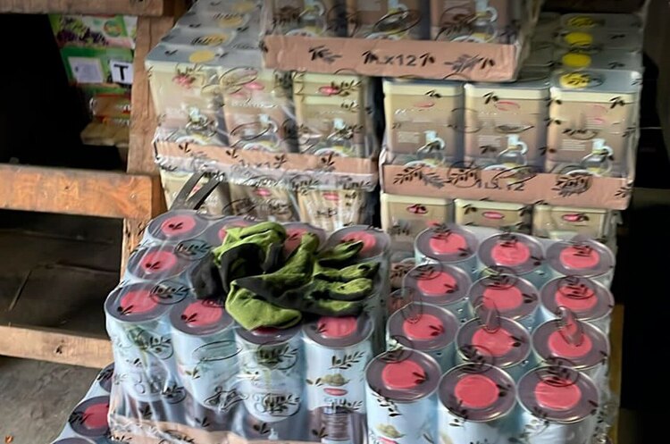 БЕБ викрило незаконний завод оливкової олії та вилучило понад 90 тонн продукції БЕБ викрило незаконний завод оливкової олії та вилучило понад 90 тонн продукції