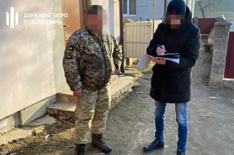 Суд призначив 5 років в'язниці військовим, які крали пальне у в/ч Суд призначив 5 років в'язниці військовим, які крали пальне у в/ч