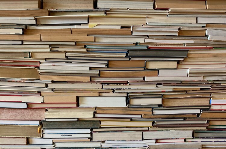 Майже 20 інтернет-магазинів розповсюджували російські книжки усупереч закону – Держкомтелерадіо Майже 20 інтернет-магазинів розповсюджували російські книжки усупереч закону – Держкомтелерадіо