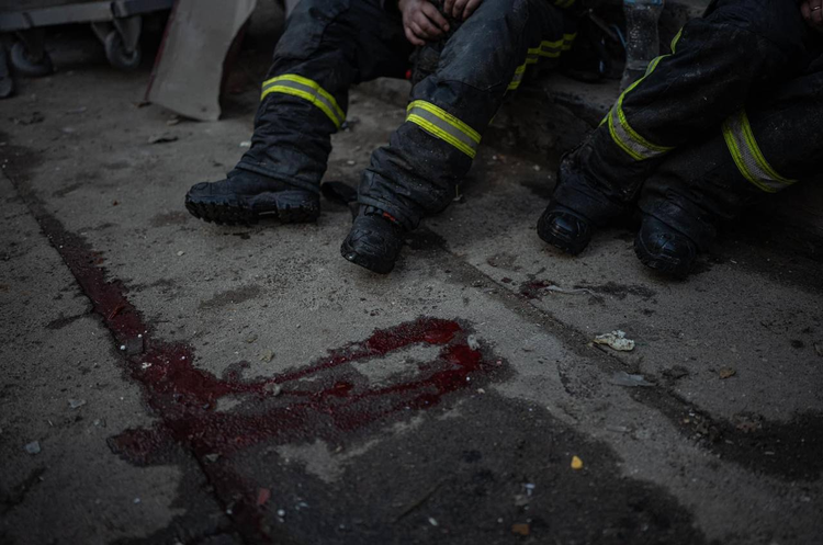 Ліквідація наслідків ракетного удару в Києві, 29 грудня У Києві знайшли тіла ще 2 осіб, які загинули внаслідок російського удару 29 грудня