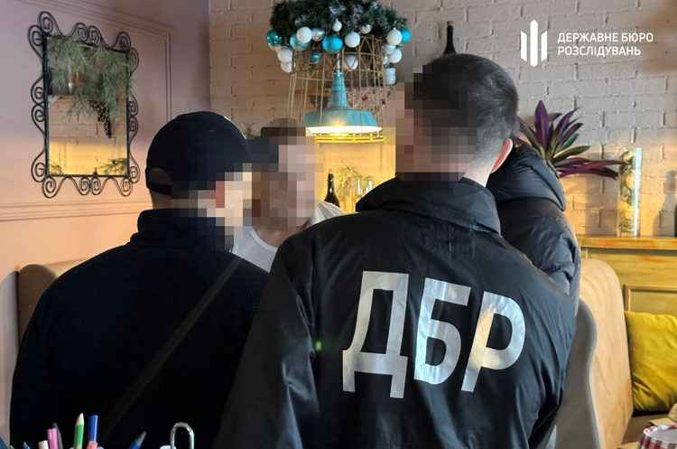 Міноборони розірве всі договори з компаніями затриманого за хабар Гринкевича Міноборони розірве всі договори з компаніями затриманого за хабар Гринкевича