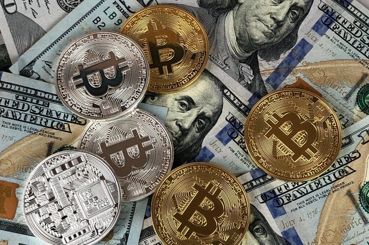 На тлі рішення про прийняття перших ETF фондів BTC менше ніж за добу зріс на 6% На тлі рішення про прийняття перших ETF фондів BTC менше ніж за добу зріс на 6%