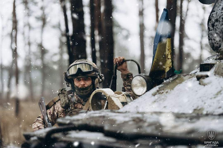Оборонці знищили 12 танків, 22 ББМ та 15 артсистем ворога за минулу добу Оборонці знищили 12 танків, 22 ББМ та 15 артсистем ворога за минулу добу
