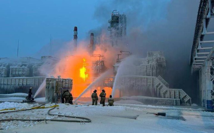 Дрони атакували термінал газової компанії «Новатек» у Ленінградській області – губернатор регіону Дрони атакували термінал газової компанії «Новатек» у Ленінградській області – губернатор регіону