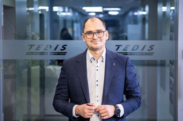 СЕО Tedis Ukraine Тарас Корніяченко ОНОВЛЕНО: Гендиректора «Тедіс Україна» судитимуть за 300 млн несплачених податків та нелегально отримані 1,3 млрд грн