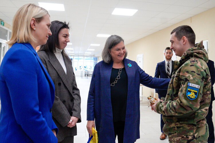 Nuland: U.S. guided precision bombs will soon be on the front lines Nuland: U.S. guided precision bombs will soon be on the front lines