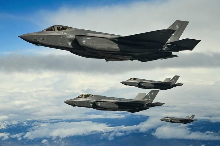 США не поставлятимуть Туреччині F-35, якщо вона не відмовиться від російських С-300 та С-400 США не поставлятимуть Туреччині F-35, якщо вона не відмовиться від російських С-300 та С-400