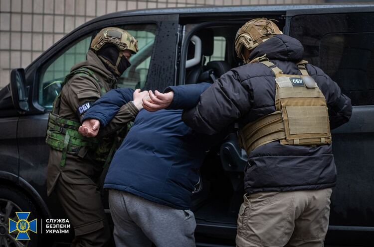 СБУ ліквідувала агентурну мережу фсб, яка включала посадовців спецслужб України СБУ ліквідувала агентурну мережу фсб, яка включала посадовців спецслужб України