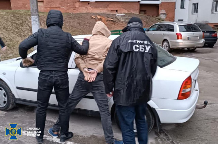 У Львові затримали колаборанта, який допомагав окупантам ув'язнювати українців на ТОТ Запоріжжя У Львові затримали колаборанта, який допомагав окупантам ув'язнювати українців на ТОТ Запоріжжя