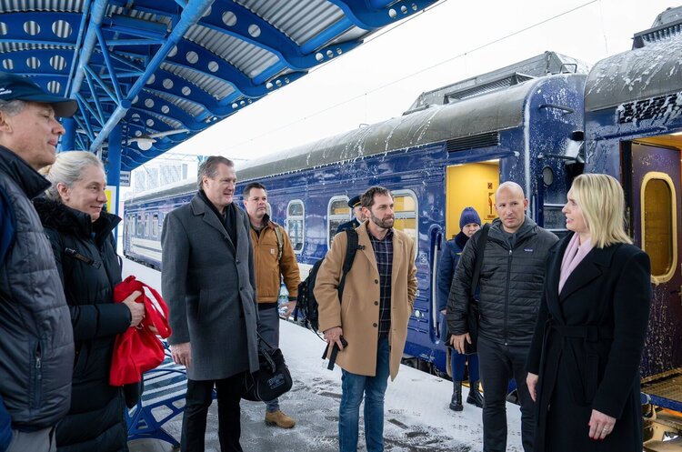 фото @USAmbKyiv В Україну прибула делегація конгресменів США від обох партій для обговорення законопроекту про допомогу