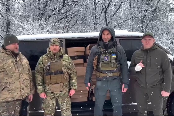Київський мер Кличко розповів про доставлені на фронт його братом Володимиром дрони і авто