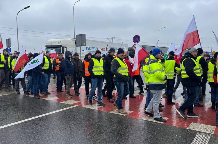 Європейські фермерські протести: наскільки сильно їх «спровокувала» Україна та чого насправді хочуть аграрії Європейські фермерські протести: наскільки сильно їх «спровокувала» Україна та чого насправді хочуть аграрії