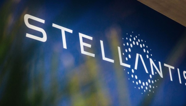 Stellantis інвестує $111 млн в угорський завод із виробництва модулів електроприводу Stellantis інвестує $111 млн в угорський завод із виробництва модулів електроприводу