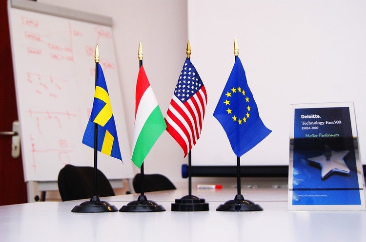 Угорський уряд відмовився зустрічатися із сенаторами США, які прибули в Будапешт – WP Угорський уряд відмовився зустрічатися із сенаторами США, які прибули в Будапешт – WP