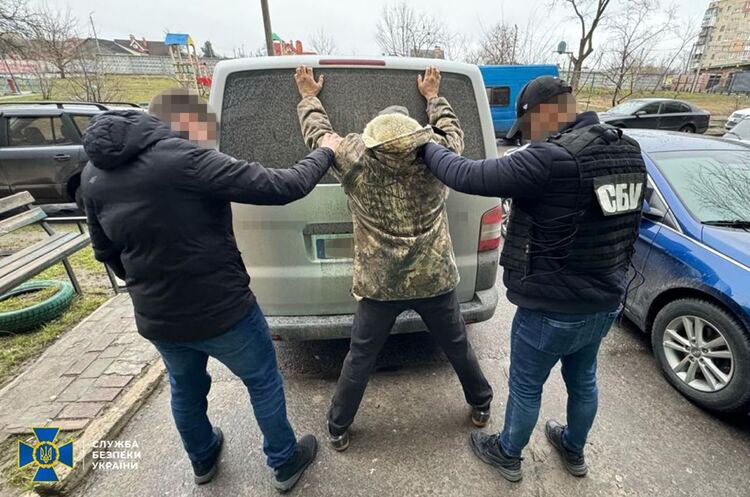 На Кіровоградщині затримали ворожого інформатора, який шпигував за ППО На Кіровоградщині затримали ворожого інформатора, який шпигував за ППО