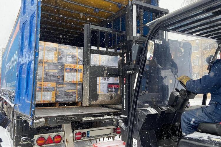 Україна отримала 7 вантажів гуманітарної допомоги від ОАЕ – Міненерго Україна отримала 7 вантажів гуманітарної допомоги від ОАЕ – Міненерго