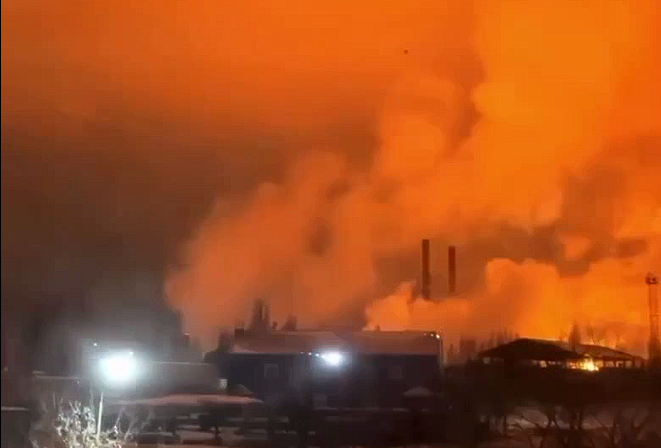 Українські дрони атакували Новолипецький металургійний комбінат у рф Українські дрони атакували Новолипецький металургійний комбінат у рф