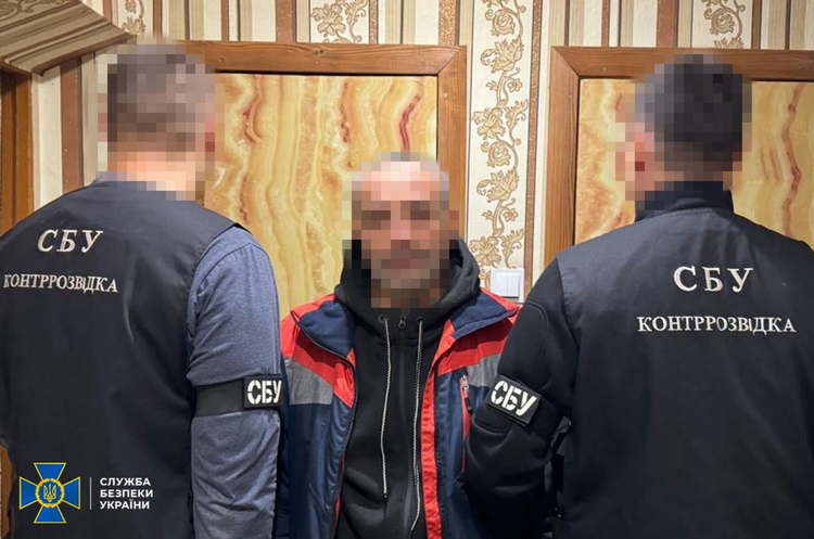 СБУ викрила колаборанта, який влаштував польову кухню для окупантів СБУ викрила колаборанта, який влаштував польову кухню для окупантів