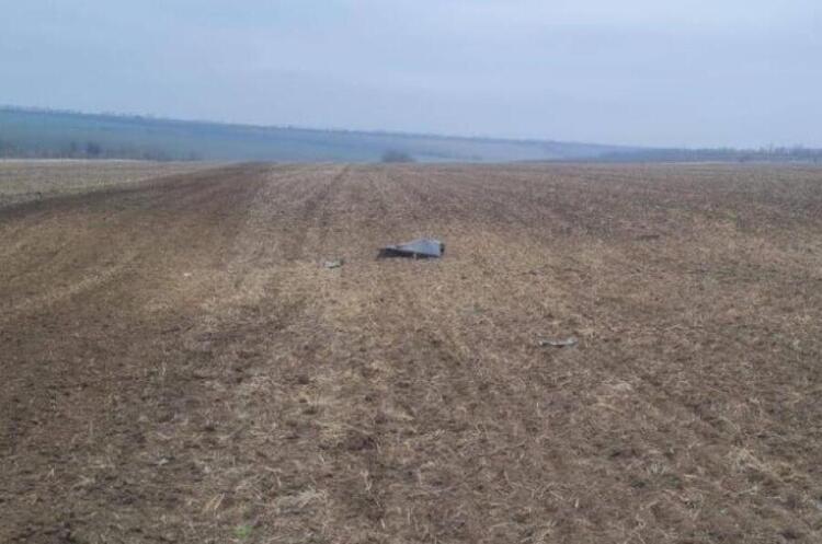 Рештки ворожого безпілотника пошкодили електролінію на Полтавщині Рештки ворожого безпілотника пошкодили електролінію на Полтавщині